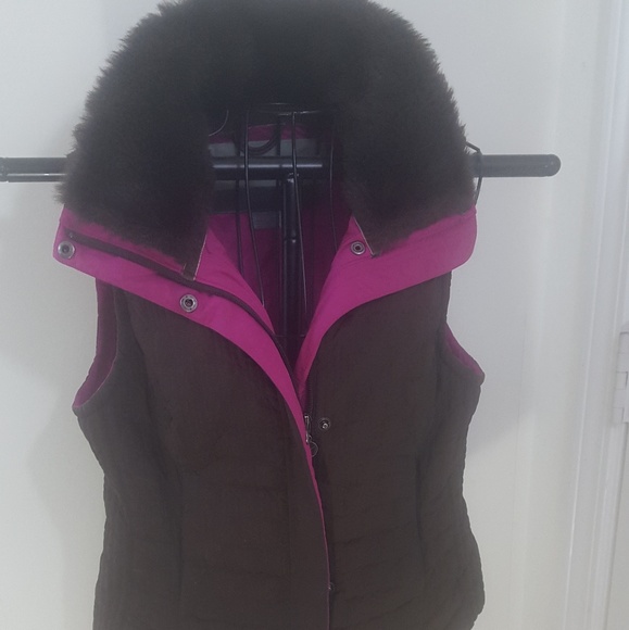 Nike Quilted & Faux Fur Trimmed Vest
